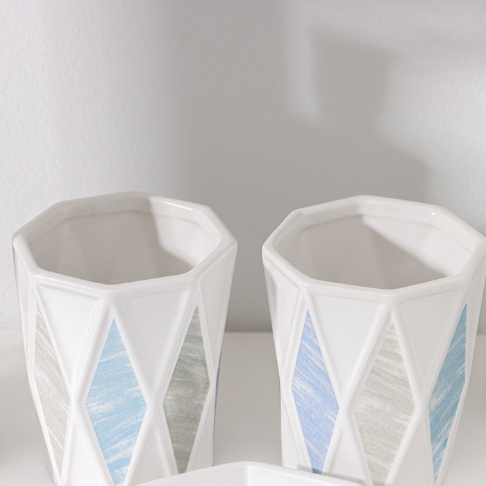 Набор аксессуаров для ванной комнаты &laquo;Олимпия&raquo;, 4 предмета( дозатор 340 мл, мыльница, два стакана 300 мл), цвет белый