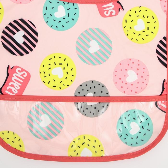 Нагрудник для кормления &laquo;Пончики&raquo; непромокаемый на липучке, с карманом