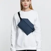 Поясная сумка Remark S, синяя Поясная сумка Remark S, синяя