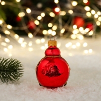 Ёлочное украшение "Часы - будильник", красный, в подарочной упаковке h- 8,5 см Ёлочное украшение "Часы - будильник", красный, в подарочной упаковке h- 8,5 см