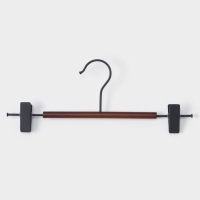 Вешалка для брюк и юбок LaDо́m Sombre, 31&times;12 см, с зажимами, цвет коричневый