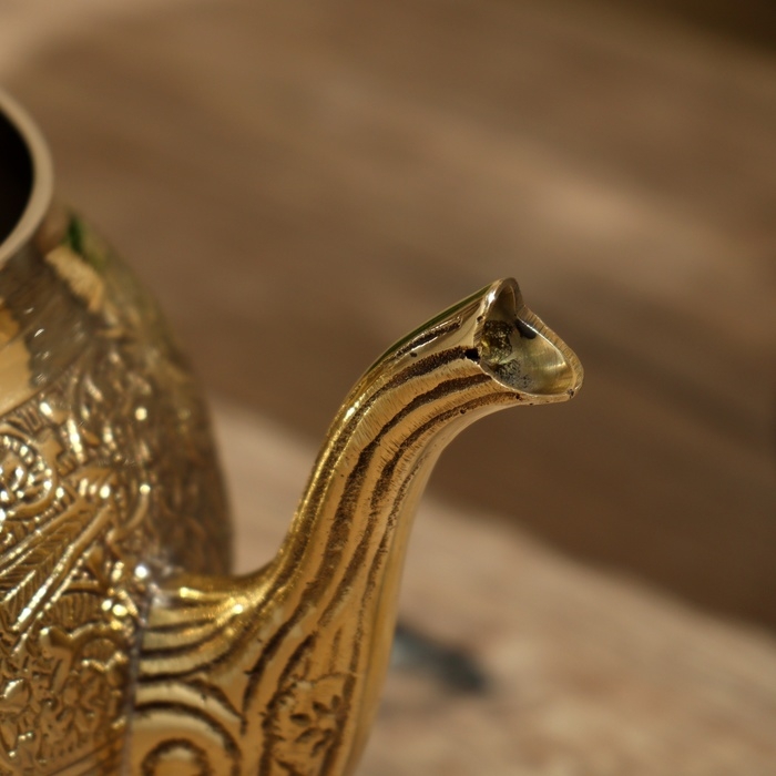 Чайник 24х11х18 см, латунь Чайник 24х11х18 см, латунь