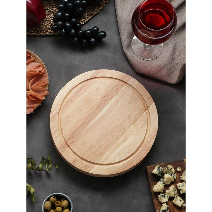 Набор для подачи сыра, доска из дуба 25&times;25&times;3,5 см, 4 ножа для сыра