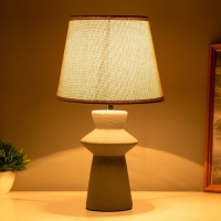 Лампа настольная "Джу" 1х40Вт Е14 серый 22х22х37см Лампа настольная "Джу" 1х40Вт Е14 серый 22х22х37см