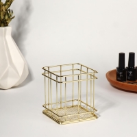 Подставка для хранения маникюрных/косметических принадлежностей «РАФАЭЛЬ», 9 × 9 × 10 см, цвет золотистый Подставка для хранения маникюрных/косметических принадлежностей «РАФАЭЛЬ», 9 × 9 × 10 см, цвет золотистый