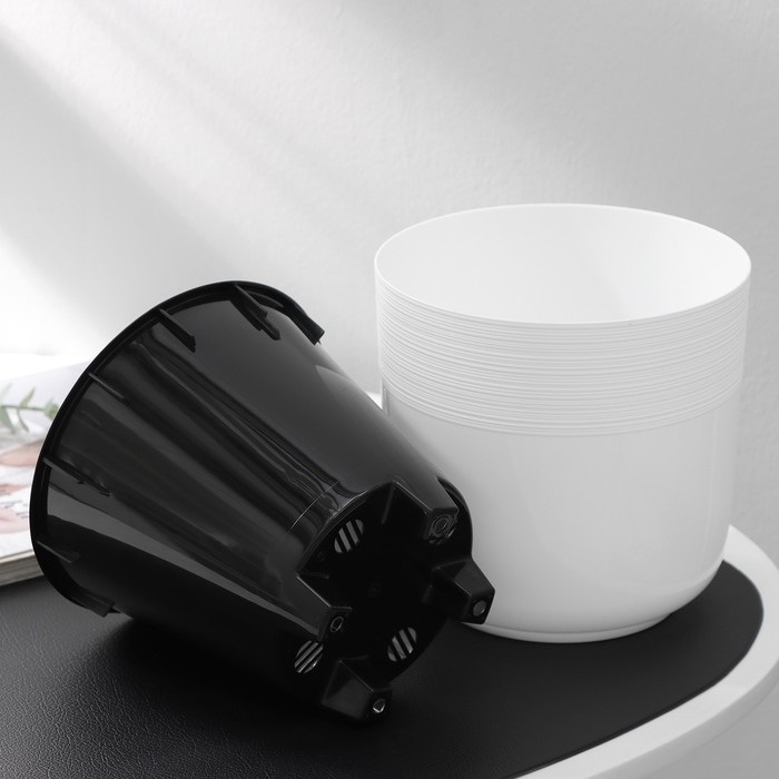 Кашпо для цветов со вставкой &laquo;Линель&raquo;, 2,7 л, d=16 см, h=16 см, пластик, цвет белый