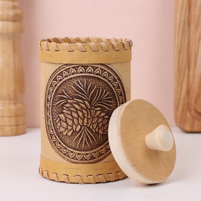 Туес &laquo;Шишки&raquo;, 8&times;8&times;10 см, береста