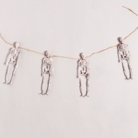 Гирлянда &laquo;Скелеты&raquo;