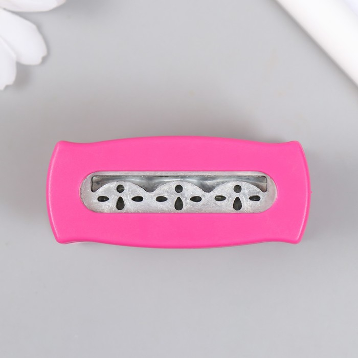 Дырокол фигурный для края Дырокол фигурный для края "Ленты" длина рисунка 4,5 см 4х6,5х2,5 см