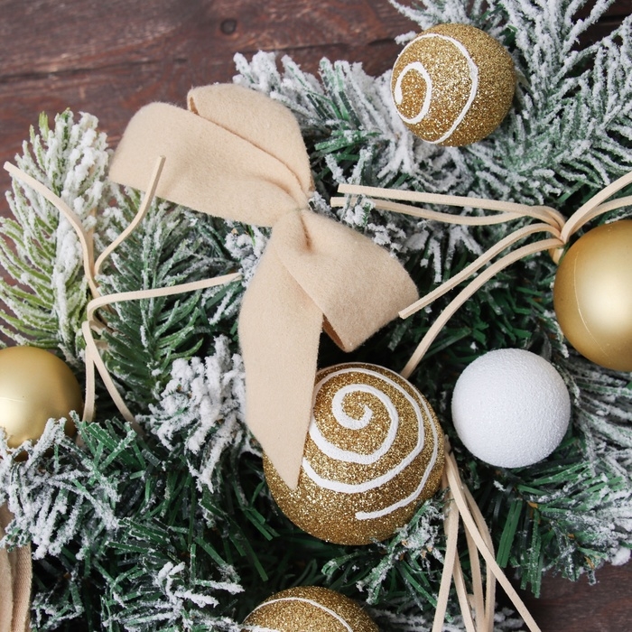 Сваг настенный "Сюрприз" 60х23 см, жёлтый