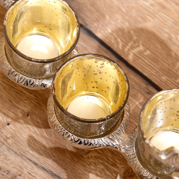 Подсвечник на 12 свечей Подсвечник на 12 свечей "12 месяцев" алюминий 37х37х14 см