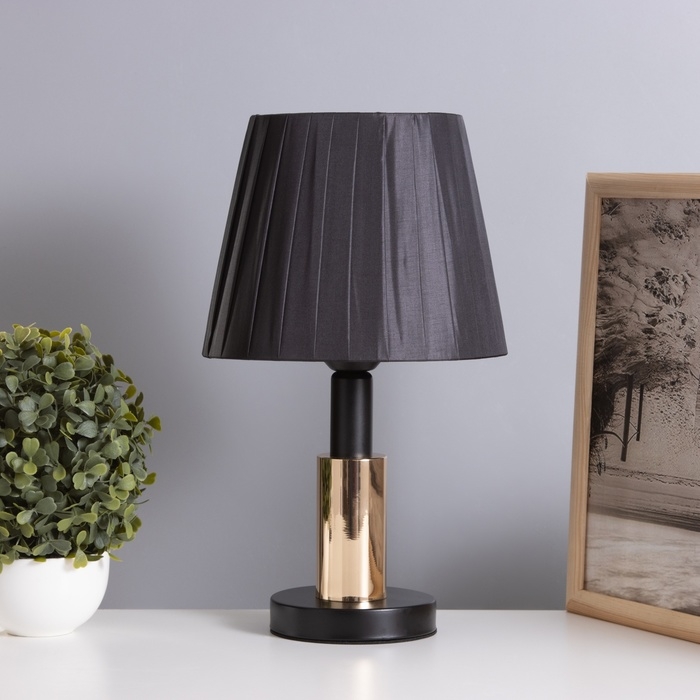 Лампа настольная Лампа настольная "Лида" 1х40Вт Е27 черный/золото 21х21х36см