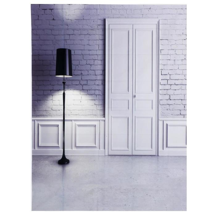 Фотофон винил интерьер Фотофон винил интерьер "Белый кирпич, дверь и чёрный торшер" 150х200 см