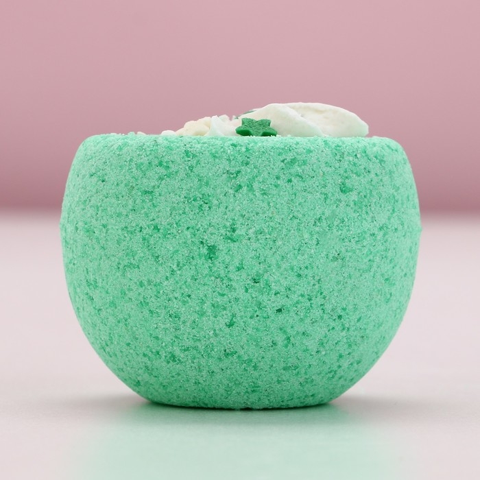 Бомбочка для ванны с добавками, 160 г, Новый Год Бомбочка для ванны с добавками, 160 г, Новый Год