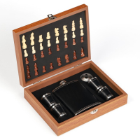 Набор 7 в 1: фляжка 8 oz, чёрная, 4 рюмки, воронка, шахматы, 18 х 24 см