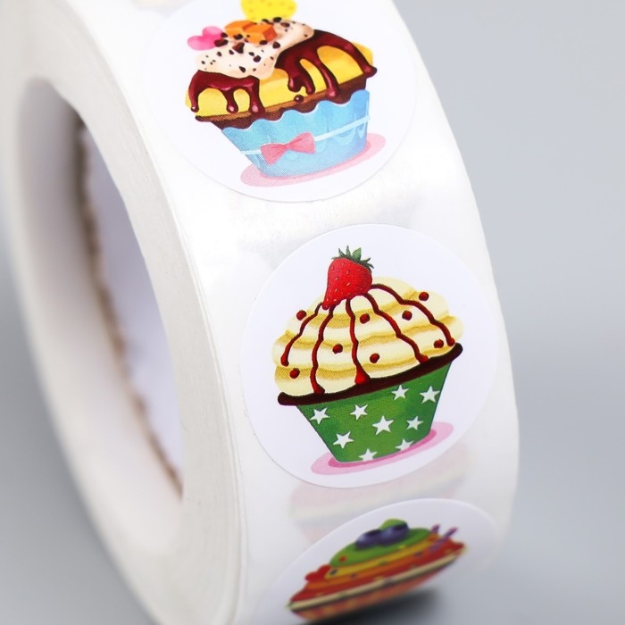 Наклейка бумага Наклейка бумага "Пирожное" d=2,5 см 500 шт в рулоне 3х6,5х6,5 см