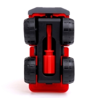 Конструктор винтовой «Пожарная машина», с отвёрткой, 31 деталь Конструктор винтовой «Пожарная машина», с отвёрткой, 31 деталь