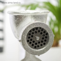 Мясорубка ручная &laquo;Уралочка&raquo;, чугунная