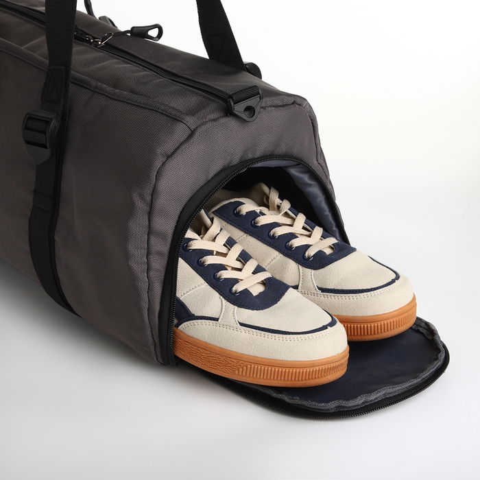 Сумка спортивная на молнии, отдел для обуви, 2 наружных кармана, длинный ремень, средний размер, цвет серый Сумка спортивная на молнии, отдел для обуви, 2 наружных кармана, длинный ремень, средний размер, цвет серый