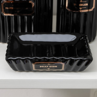 Набор аксессуаров для ванной комнаты &laquo;Классика&raquo;, 4 предмета (дозатор 350 мл, мыльница, 2 стакана), цвет чёрный