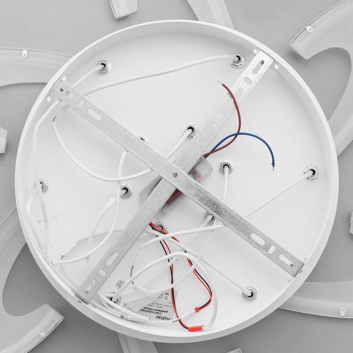 Люстра светодиодная "Анна" LED 108Вт 2700-6400К 7100Лм 70х70х8см Ritter