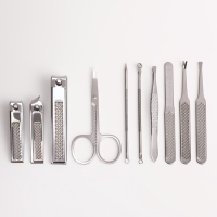 Набор маникюрный, 10 предметов, в футляре, красный Набор маникюрный, 10 предметов, в футляре, красный