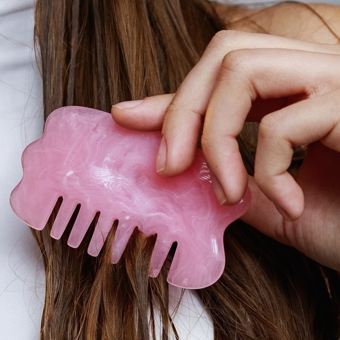 Массажёр Гуаша «Гребешок», 8,5 × 5 см, цвет розовый Массажёр Гуаша «Гребешок», 8,5 × 5 см, цвет розовый