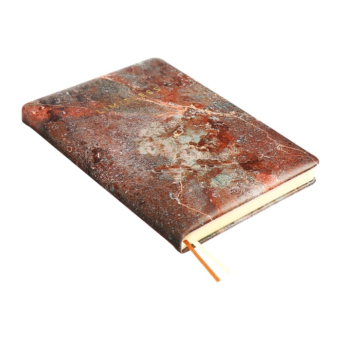 Ежедневник недатированный A5 136 листов, кожзам deVENTE. Marble, твердая обложка с поролоном, перфорация, ляссе, блок 70, коричневый