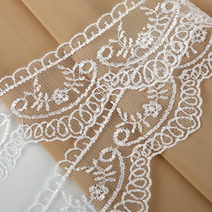 Кружево на сетке, 50 мм &times; 11 &plusmn; 1 м, цвет белый