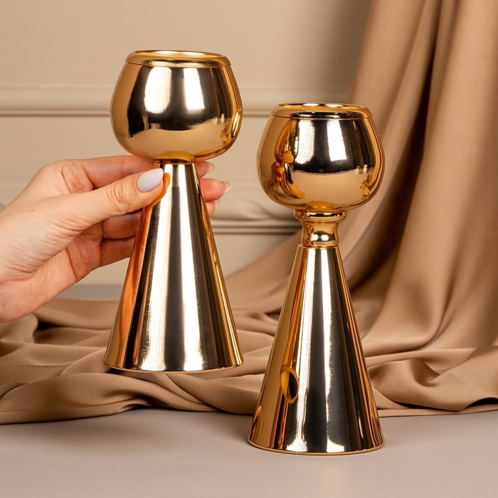 Подсвечник металл на 1 свечу &laquo;Гиацинт&raquo;, цвет золото 8 х 8 х 19 см