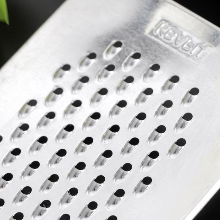 Тёрка плоская для моркови «Помощник», 8,5×20 см Тёрка плоская для моркови «Помощник», 8,5×20 см