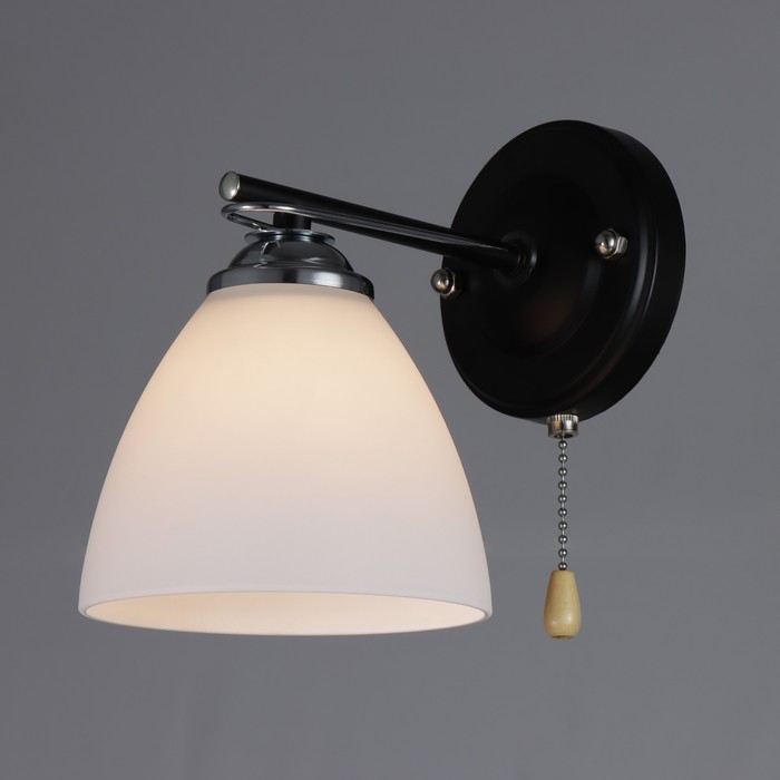 Бра 2019/1 E27 60Вт хром+черный 18х13,5х17 см Бра 2019/1 E27 60Вт хром+черный 18х13,5х17 см