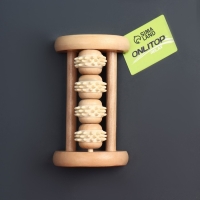 Массажёр для ног &laquo;Ножное счастье&raquo;, 14,5 &times; 8,5 &times; 5 см, 4 колеса с шипами, деревянный, цвет бежевый