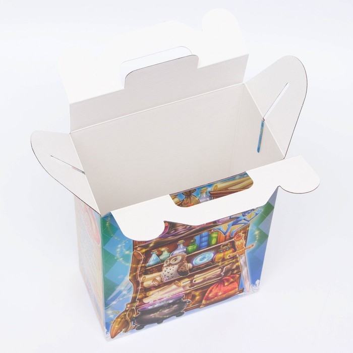 Новый год. Подарочная коробка новогодняя Гарри 18,5 х 10 х 30,5 см. Новый год. Подарочная коробка новогодняя Гарри 18,5 х 10 х 30,5 см.