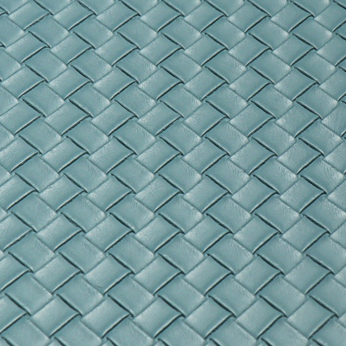 Ежедневник недатированный A5 136 листов кожзам deVENTE. Clair, твердая обложка с поролоном, перфорация, ляссе, блок 70, голубой