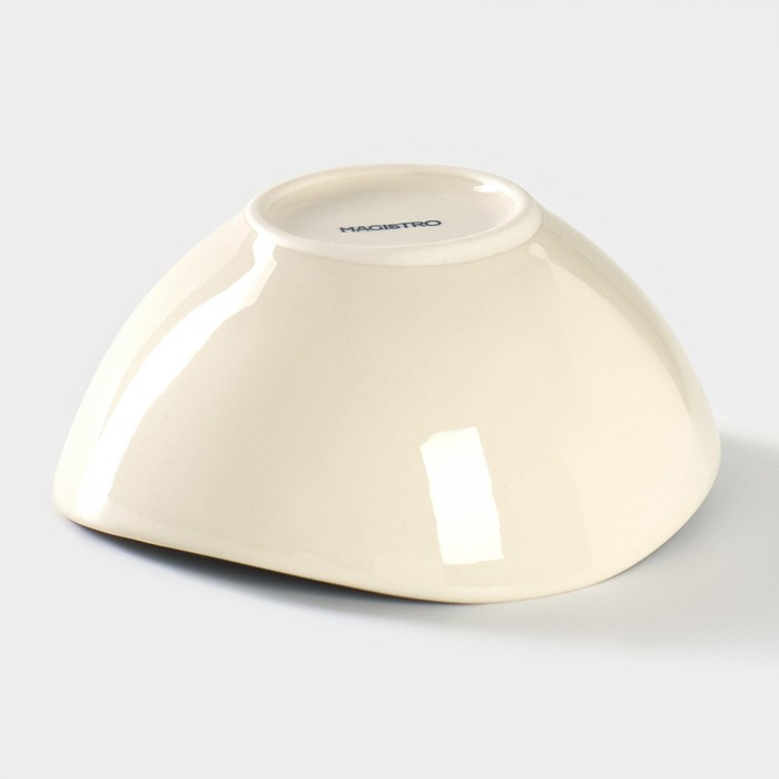 Салатник фарфоровый Magistro Ocean, 300 мл, цвет голубой