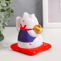 Маятник пластик от солнечной батареи "Кот Манэки-нэко в жилетке" МИКС 9х7,5х7 см Маятник пластик от солнечной батареи "Кот Манэки-нэко в жилетке" МИКС 9х7,5х7 см