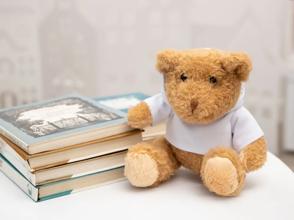 Мягкая игрушка &laquo;Мишка Cuddleton&raquo; в белом худи