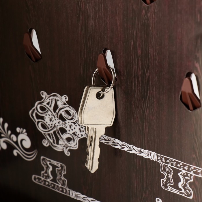 Ключница закрытая "Пара" 26,5х31,5 см Орех