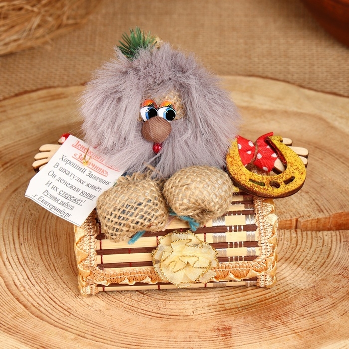 Оберег - шкатулка &laquo;Домовой&raquo;, на сундучке, 10х15х14 см, микс