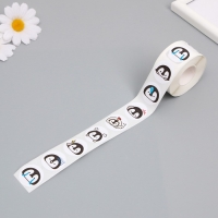 Наклейка бумага "Пингвинчики" d=2,5 см 500 шт в рулоне 3х5х5 см