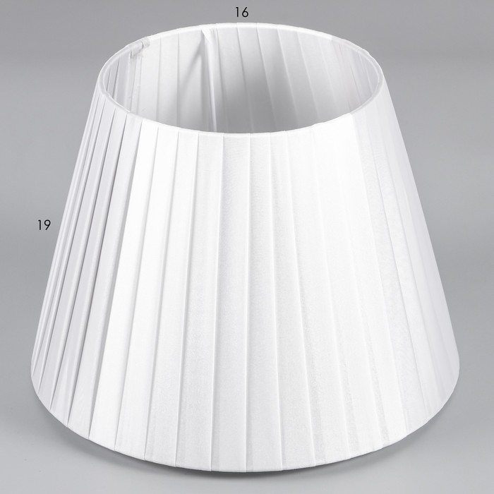 Абажур E27 серо-белый 25х25х19 см Абажур E27 серо-белый 25х25х19 см