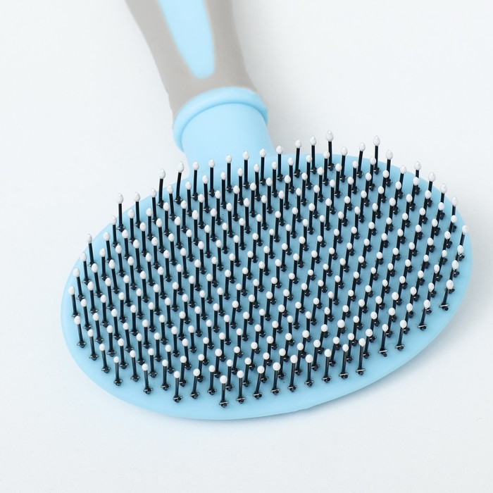 Пуходерка пластиковая мягкая с закругленными зубьями, средняя, 9,5 х 16,5 см, голубая Пуходерка пластиковая мягкая с закругленными зубьями, средняя, 9,5 х 16,5 см, голубая