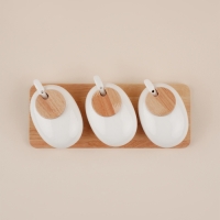 Набор банок фарфоровых с ложкой для сыпучих продуктов на подставке SL Home &laquo;Тренто&raquo;, 7 предметов: 3 банки 150 мл, подставка, 3 ложки