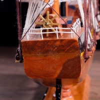 Корабль сувенирный большой «Дейчланд», борта тёмное дерево, паруса белые, 60×12×51 см Корабль сувенирный большой «Дейчланд», борта тёмное дерево, паруса белые, 60×12×51 см