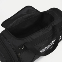 Сумка спортивная на молнии, 3 наружных кармана, длинный ремень, большой размер, цвет чёрный