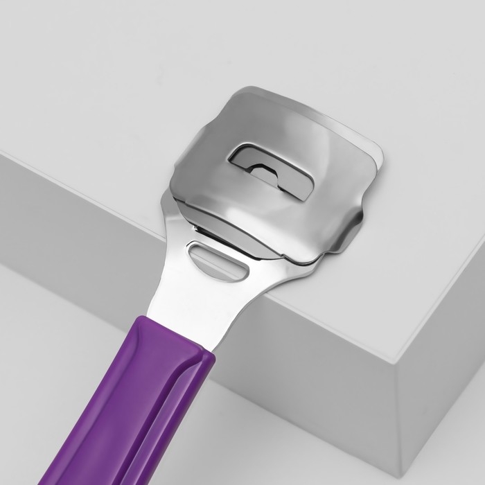 Станок для педикюра с лезвием, 14 см, цвет МИКС Станок для педикюра с лезвием, 14 см, цвет МИКС