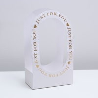 Коробка-переноска для цветов «Для тебя» 22 × 12 × 38 см, белая Коробка-переноска для цветов «Для тебя» 22 × 12 × 38 см, белая