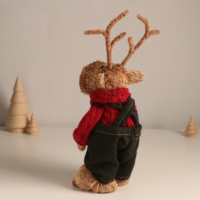 Декор Декор "Олень в комбинезоне"