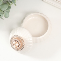 Шкатулка керамика "Круг со стразами и жемчужиной" 7,7х7,7х6 см Шкатулка керамика "Круг со стразами и жемчужиной" 7,7х7,7х6 см